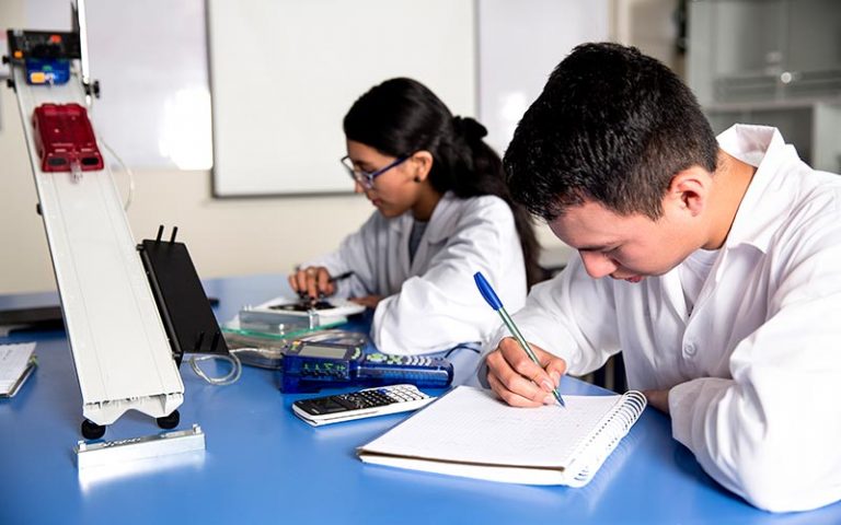 Laboratorio de Física I - Portal del Estudiante de la Universidad