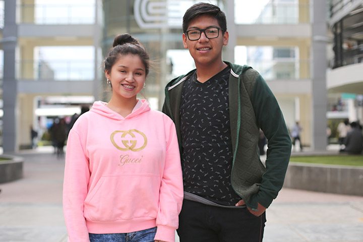 U. Continental colabora con escolares que investigan especie que degrada tecnopor