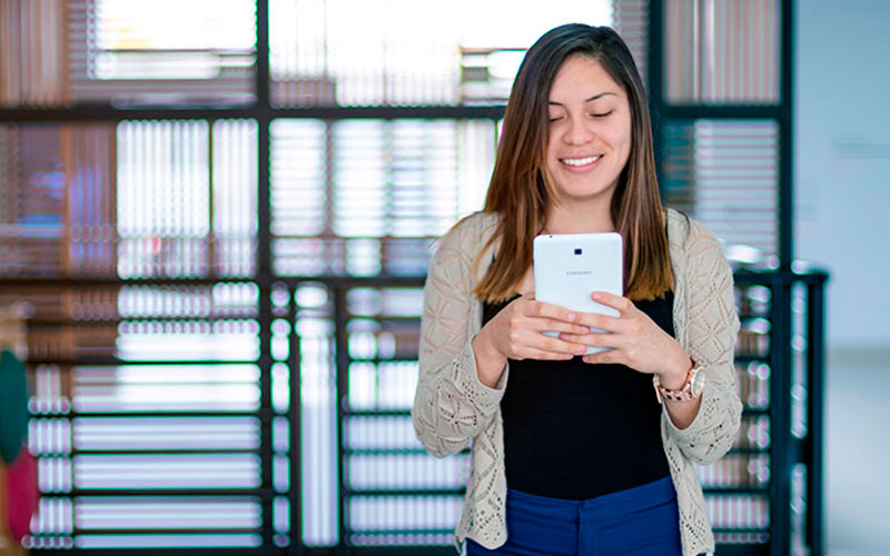 ¿Cómo manejar el aula virtual a través de un dispositivo en Android?