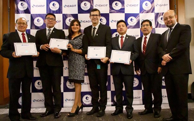 Calidad-UC-acreditaciones-con-ICACIT