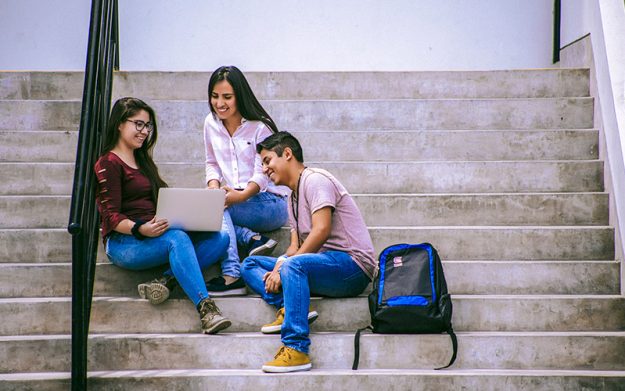 Correo institucional: Entérate de la gran importancia de este medio oficial