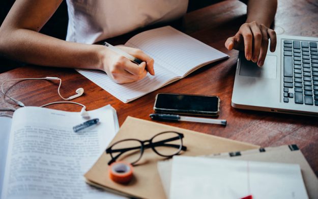 Jesus Galarza Cuenca Correo: jgalarza@continental.edu.pe Celular: 947 655 383 Erik Navarro perea Celular: 985 636 399 Marcelo Avendaño Avendaño Celular: 943 282 415